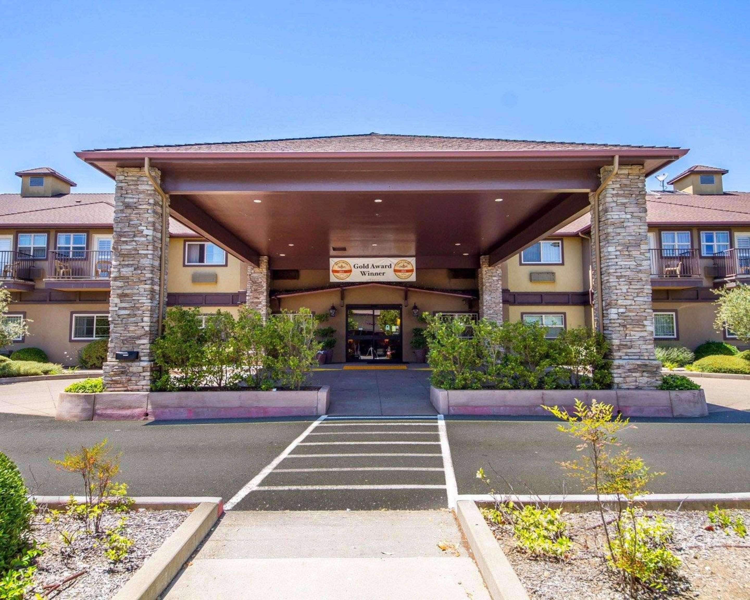 Comfort Inn & Suites Ukiah Mendocino County Buitenkant foto