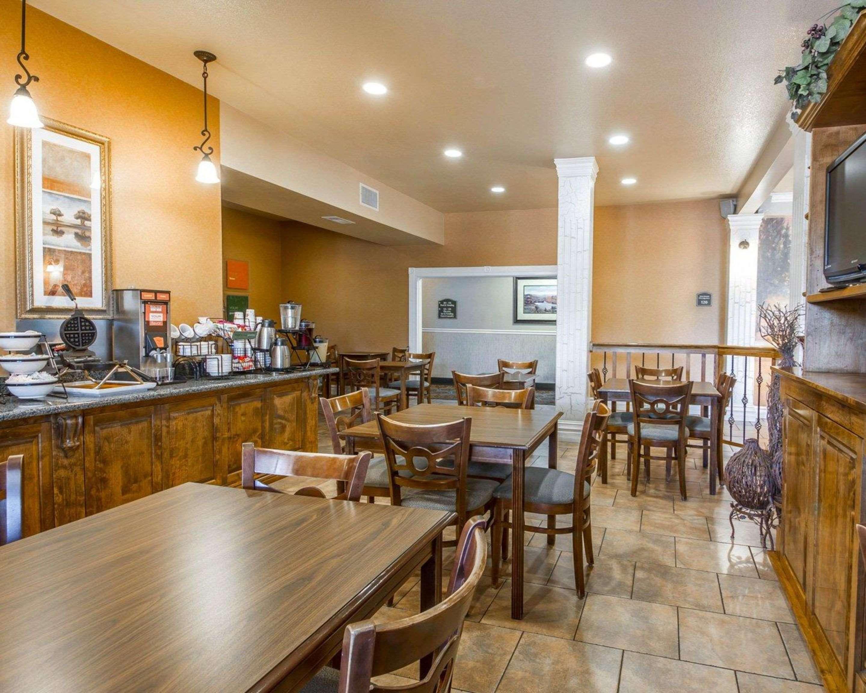 Comfort Inn & Suites Ukiah Mendocino County Buitenkant foto