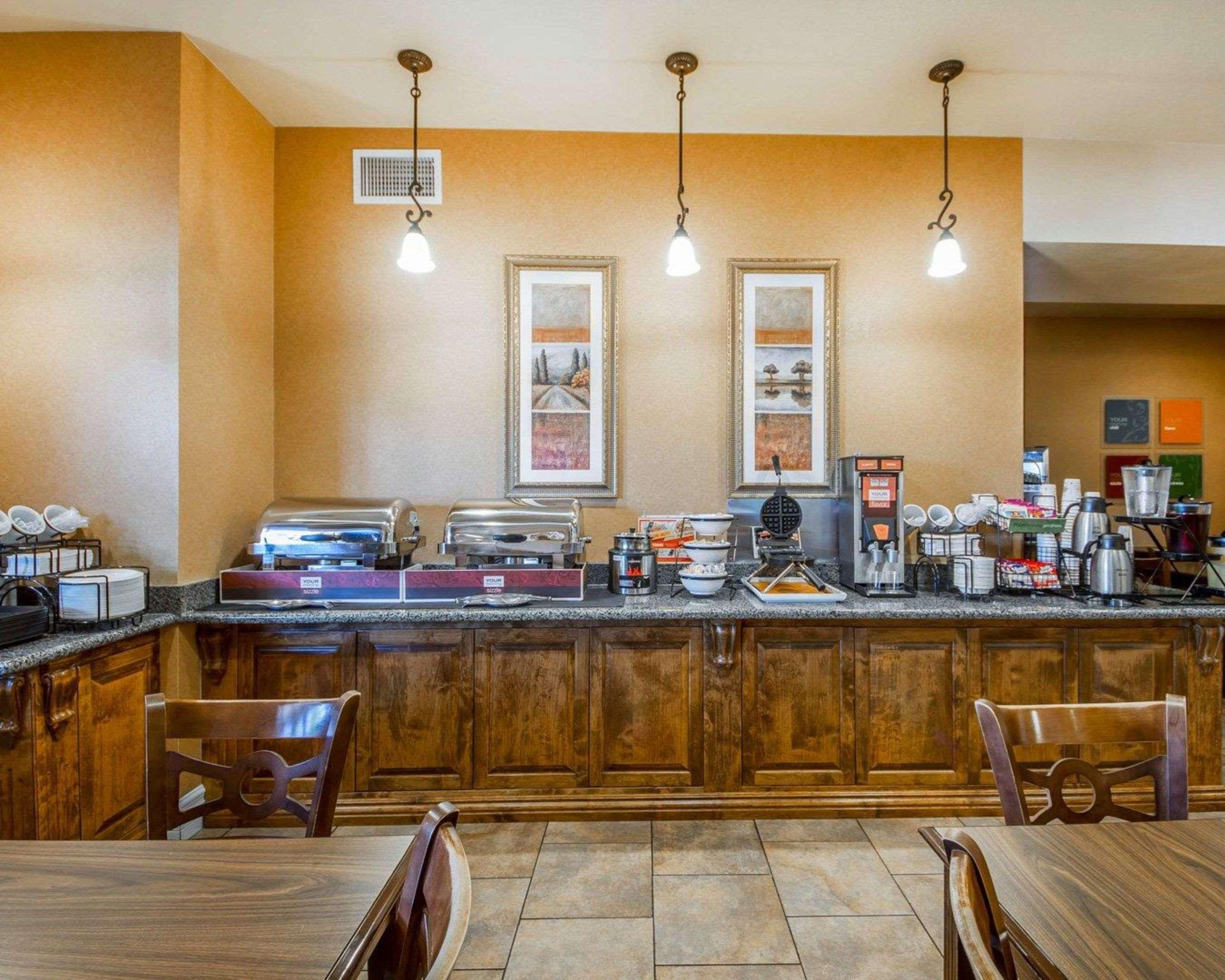 Comfort Inn & Suites Ukiah Mendocino County Buitenkant foto