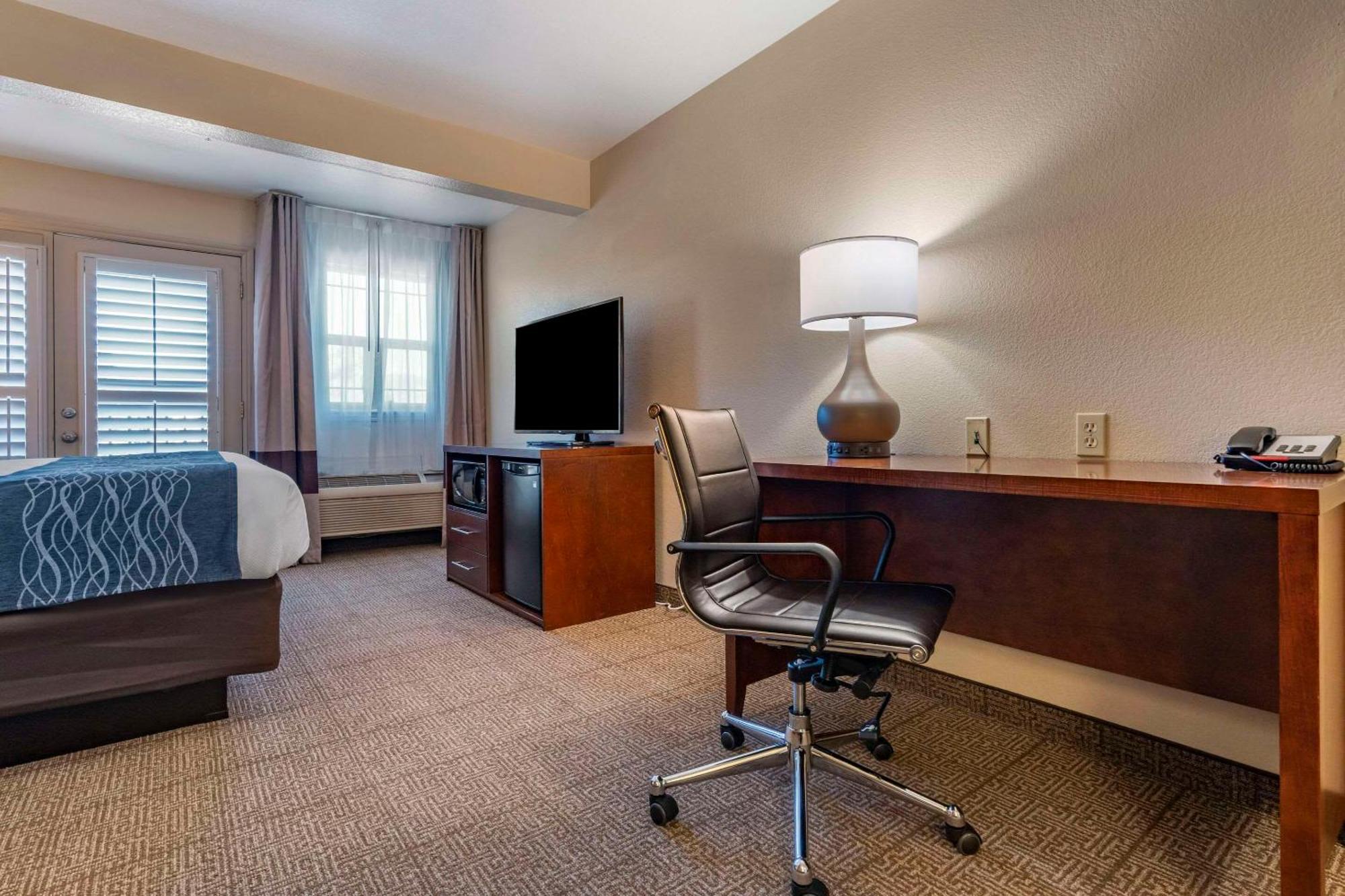 Comfort Inn & Suites Ukiah Mendocino County Buitenkant foto