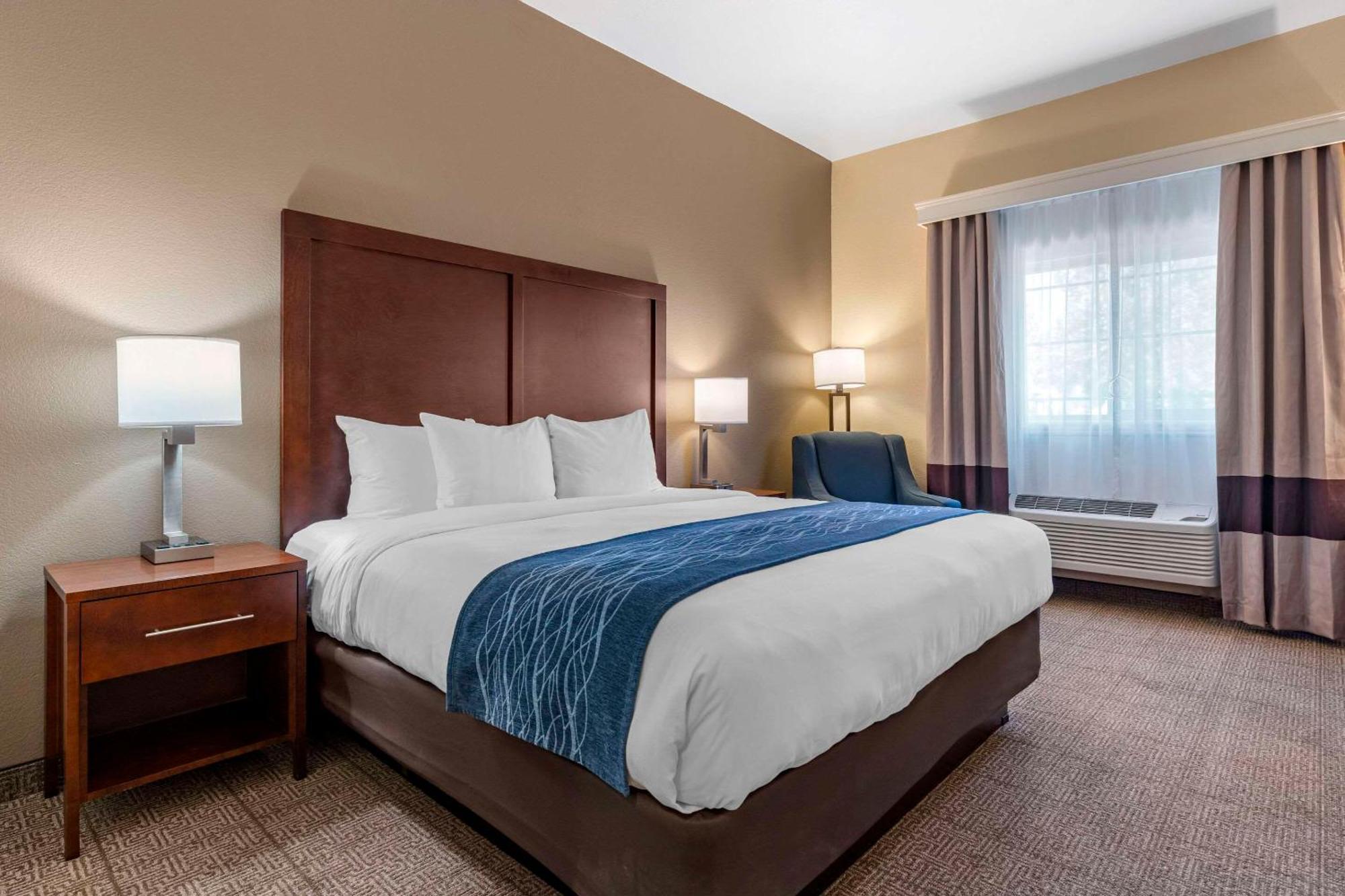 Comfort Inn & Suites Ukiah Mendocino County Buitenkant foto