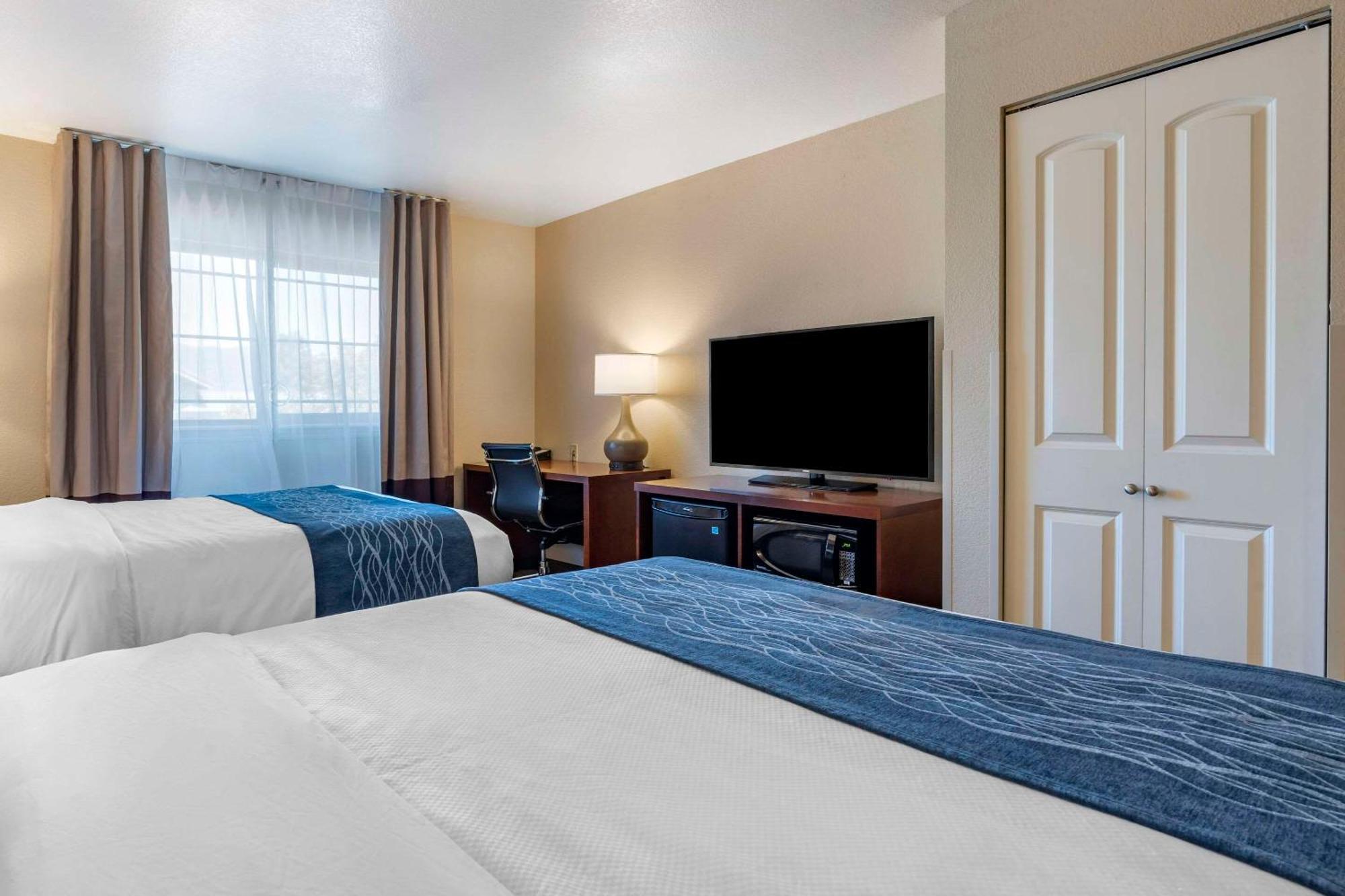 Comfort Inn & Suites Ukiah Mendocino County Buitenkant foto
