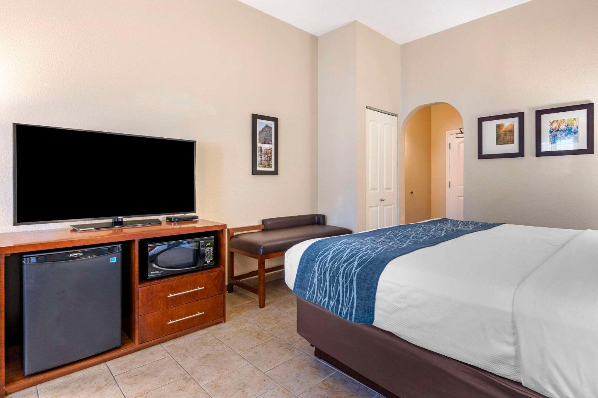 Comfort Inn & Suites Ukiah Mendocino County Buitenkant foto