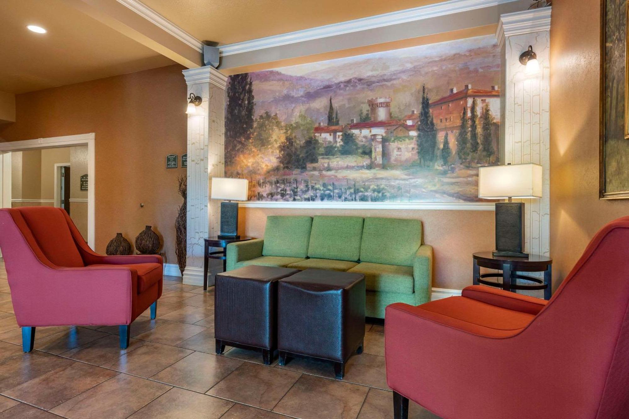 Comfort Inn & Suites Ukiah Mendocino County Buitenkant foto